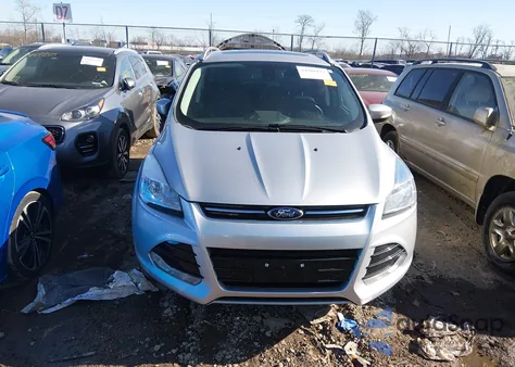 2016 Ford Escape Titanium из США, поврежденный, VIN 1FMCU0JX3GUA27639